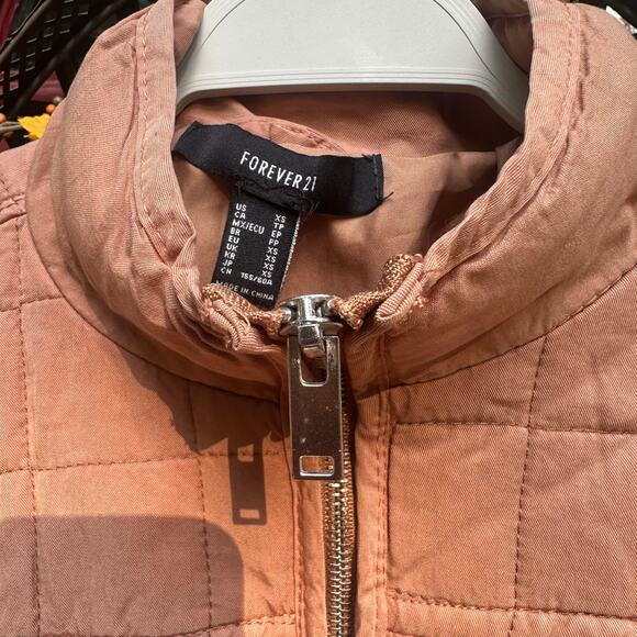 NWT Forever 21 Tan, Camel Quilted Zip Up Bomber Jacket, Fall, Cozy, Lined, XS - Picture 3 of 8